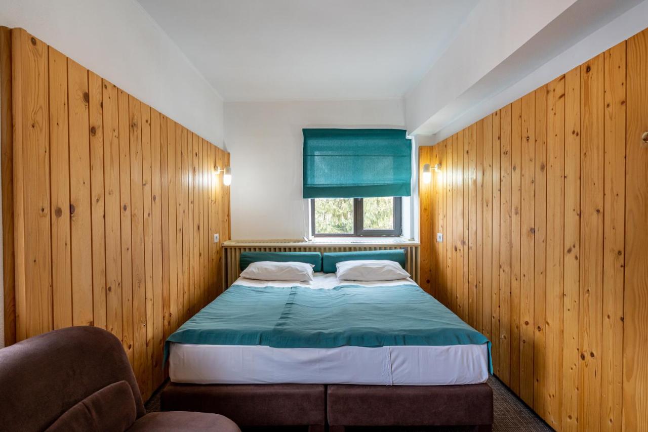 Complex Hotelier Cota O Mie Sinaia Exterior photo